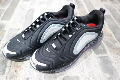 ​Nike x Undercoverのナイキ　アンダーカバー