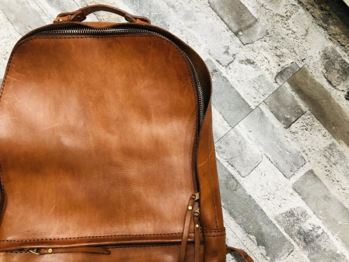 ワークブランドのHERZ