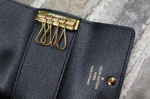 LOUIS VUITTON 　のルイ ヴィトン　