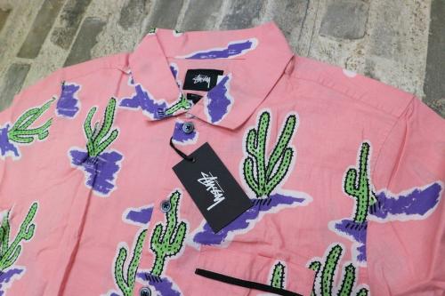 総柄シャツのアロハシャツ