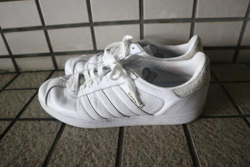 ビューティー アンド ユース×アディダスのGAZELLE