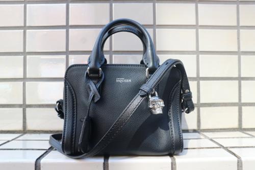 alexander mcqueenのアレキサンダー マックイーン