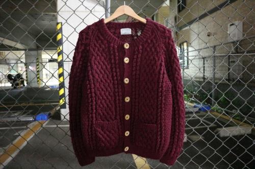 インバーアランのアランカーディガン