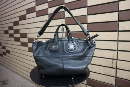 ジバンシーのNIGHTINGALE BAG SMALL