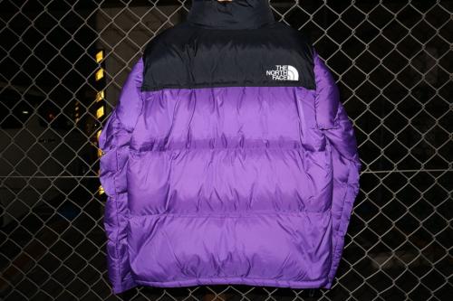 ザノースフェイスのNuptse Jacket