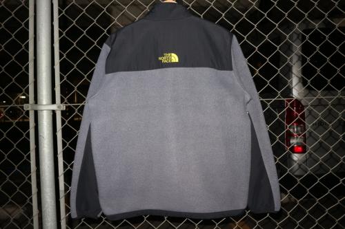 ザノースフェイスのSTEEP TECH Zip Freece