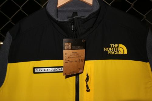 STEEP TECH Zip Freeceの富士見台店