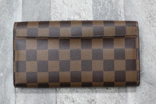 ルイ ヴィトン　のポルトフォイユ・サラ ローズ・バレリーヌ