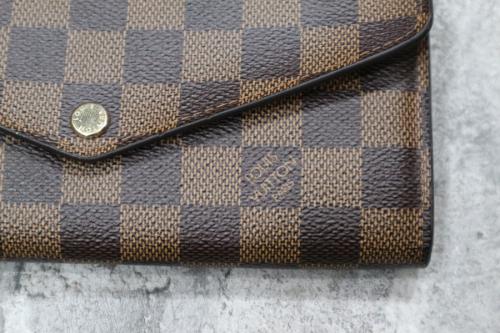 ポルトフォイユ・サラ ローズ・バレリーヌの富士見台店