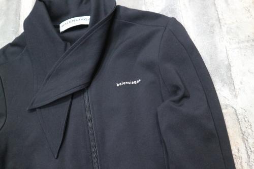 スカーフカラージップアップジャケットの富士見台店