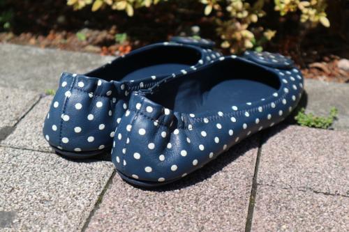 フラットシューズの富士見台店