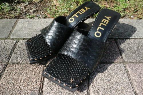 HAKU LOW WEDGE SANDALSの富士見台店