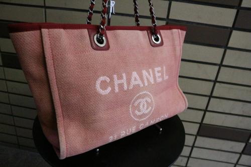 ドーヴィル チェーン トートバッグの富士見台店