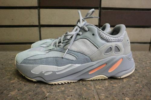 YEEZY BOOST700 EG7597 イナ―シャの富士見台店