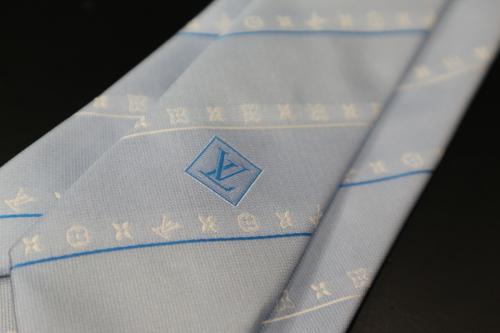 ルイ ヴィトン　のラヴァット・ストライプ 8CM