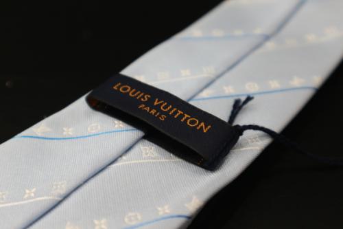 ラヴァット・ストライプ 8CMの富士見台店