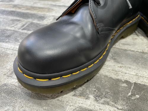 ト゛クターマーチンの3ホールシューズ