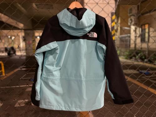 ザノースフェイスのマウンテンライトジャケット