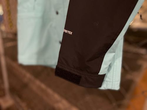 マウンテンライトジャケットの富士見台店