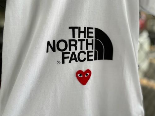 PLAY COMME des GARCONS  × THE NORTH FACEのプレイ コムデギャルソン×ザノースフェイス