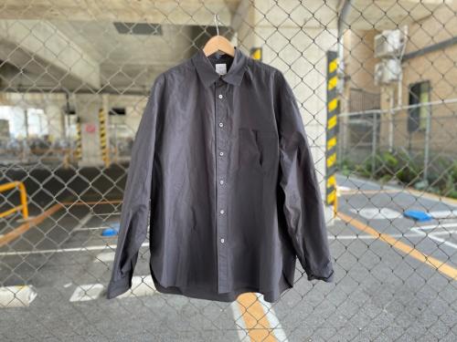 ネイムのNORMAN ROCKWELLバックプリントシャツ