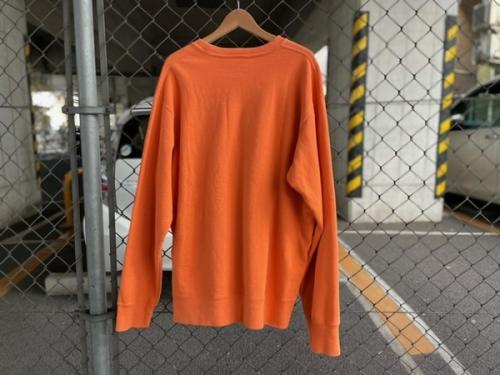 胸ロゴスウェットの富士見台店