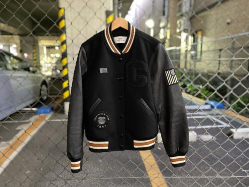 コーチのスタジャン