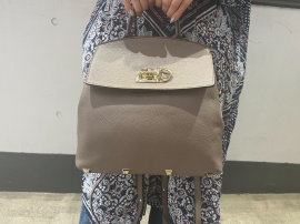 「ラグジュアリーブランドのSalvatore Ferragamo 」