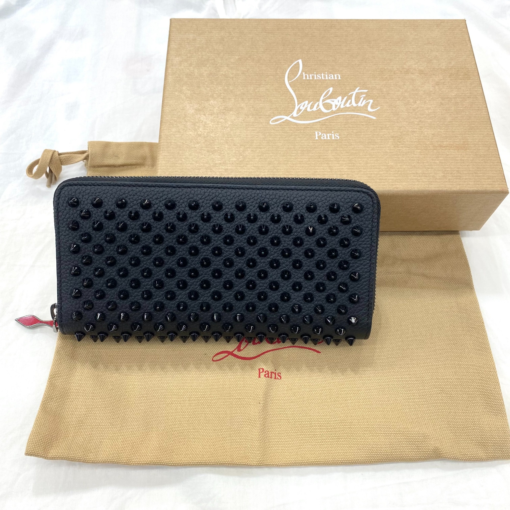 人気ラグジュアリーブランド【Christian Louboutin/ クリスチャン