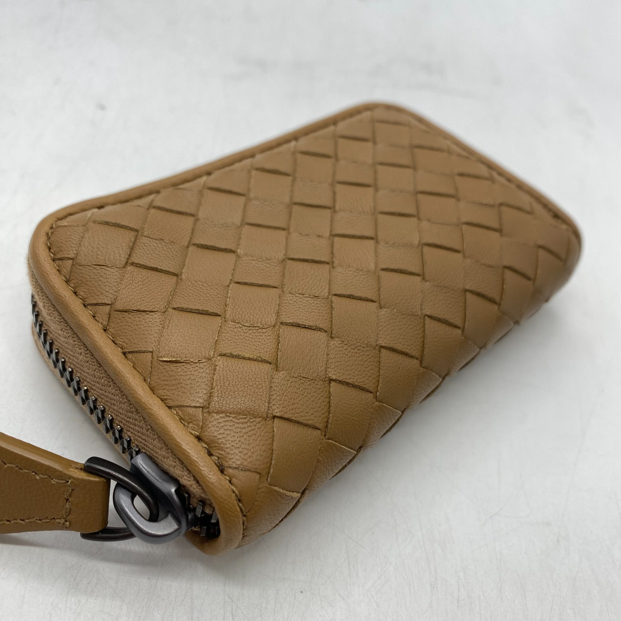 人気ラグジュアリーブランド【BOTTEGA VENETA/ボッテガ・ヴェネタ】よりイントレチャートコインケースが買取入荷いたしました。[2023.08.28発行]｜トレファクスタイルさいたま新都心コクーンシティ店｜洋服・古着の買取と販売の専門店｜トレジャーファクトリー  