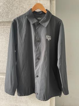 「キャリアファッションのA.P.C. 」