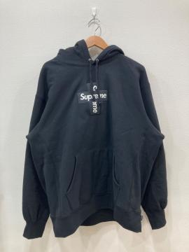 「ストリートブランドのSupremr 」