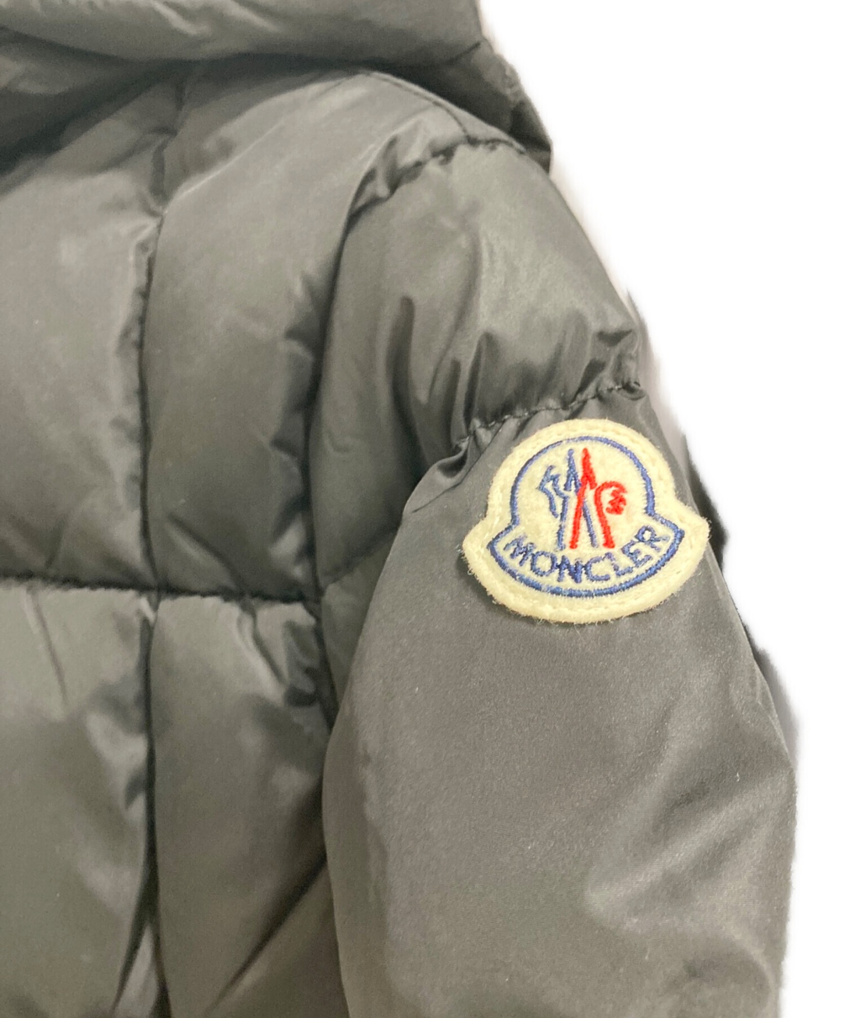 MONCLER / モンクレール】ILLIEC / イリエック | 洗練されたシルエット