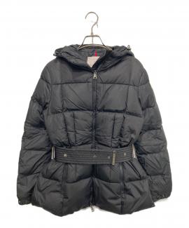 「ラグジュアリーブランドのMONCLER 」