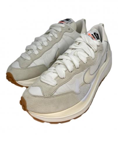 「スニーカーのNIKE × SACAI 」