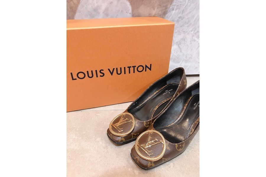 LOUIS VUITTON/ルイ ヴィトン】より、19AW マドレーヌ・ラインパンプス