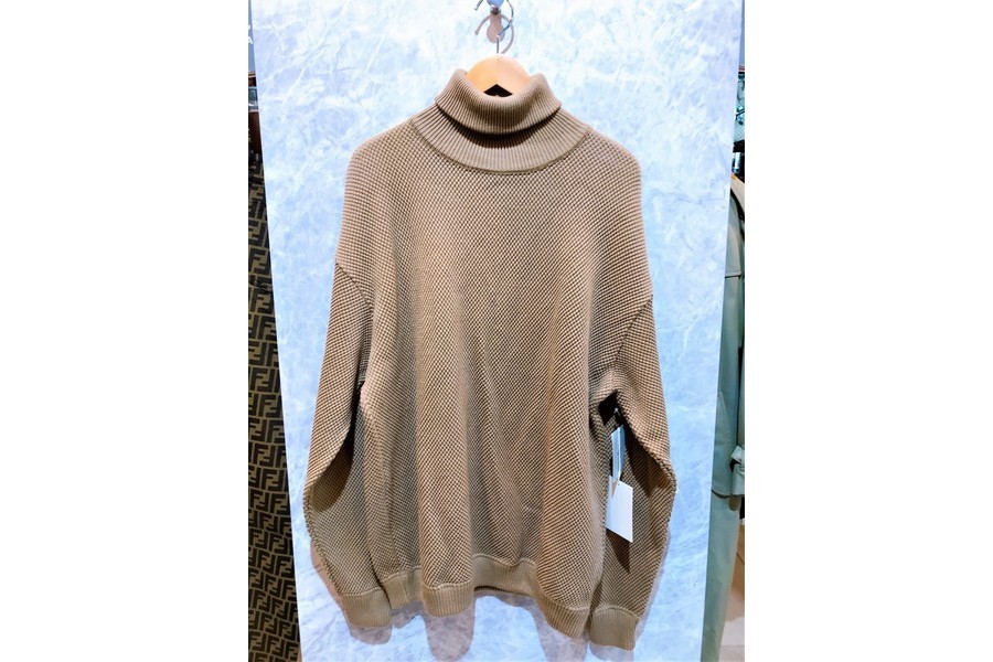 Crepuscule クレスプキュール 417別注 Turtle Neck入荷致しました 09 25発行