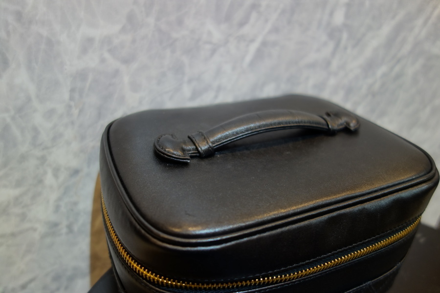 CHANEL/シャネル】バニティバッグ・ビコローレ入荷致しました