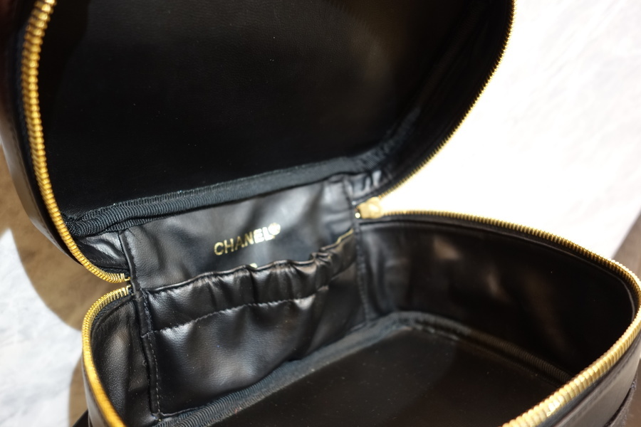 CHANEL/シャネル】バニティバッグ・ビコローレ入荷致しました