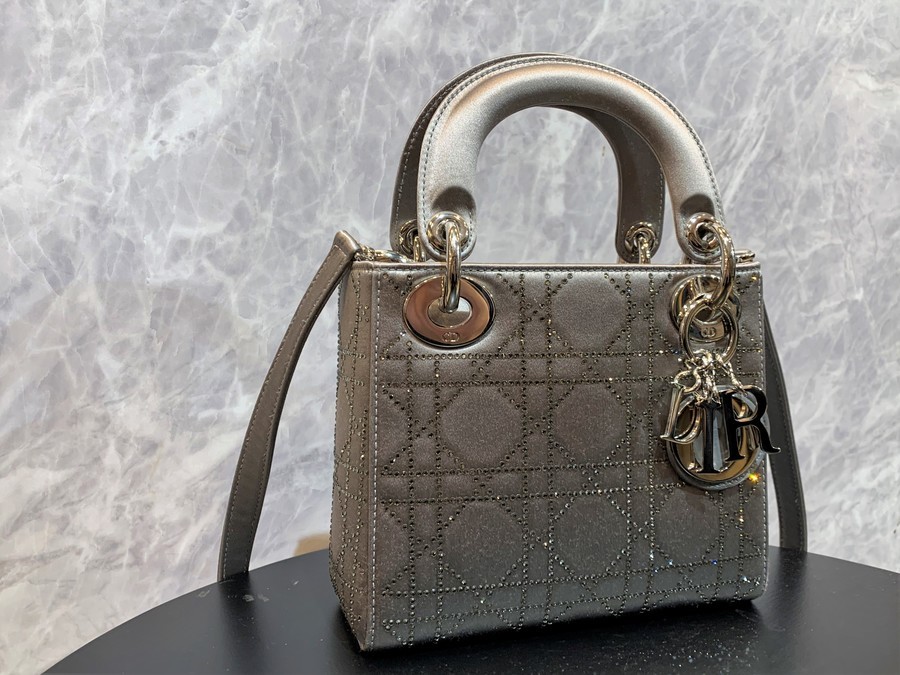 Christian Dior/クリスチャンディオール】よりLADY DIOR買取入荷致し