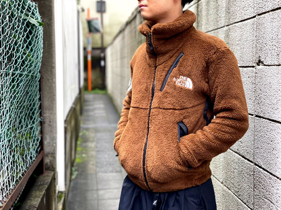 M north face Antarctica Versa Loft　ブラウン