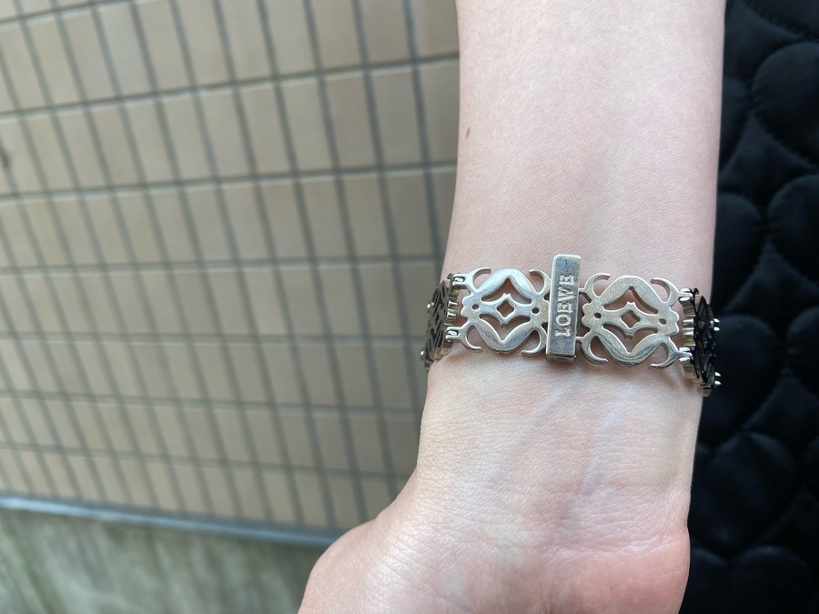 LOEWEロゴ ブレスレット LOEWE/ロエベ】よりアナグラムロゴブレスレットが入荷致しました