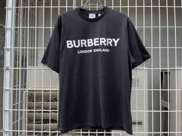 「インポートブランドのBURBERRY 」