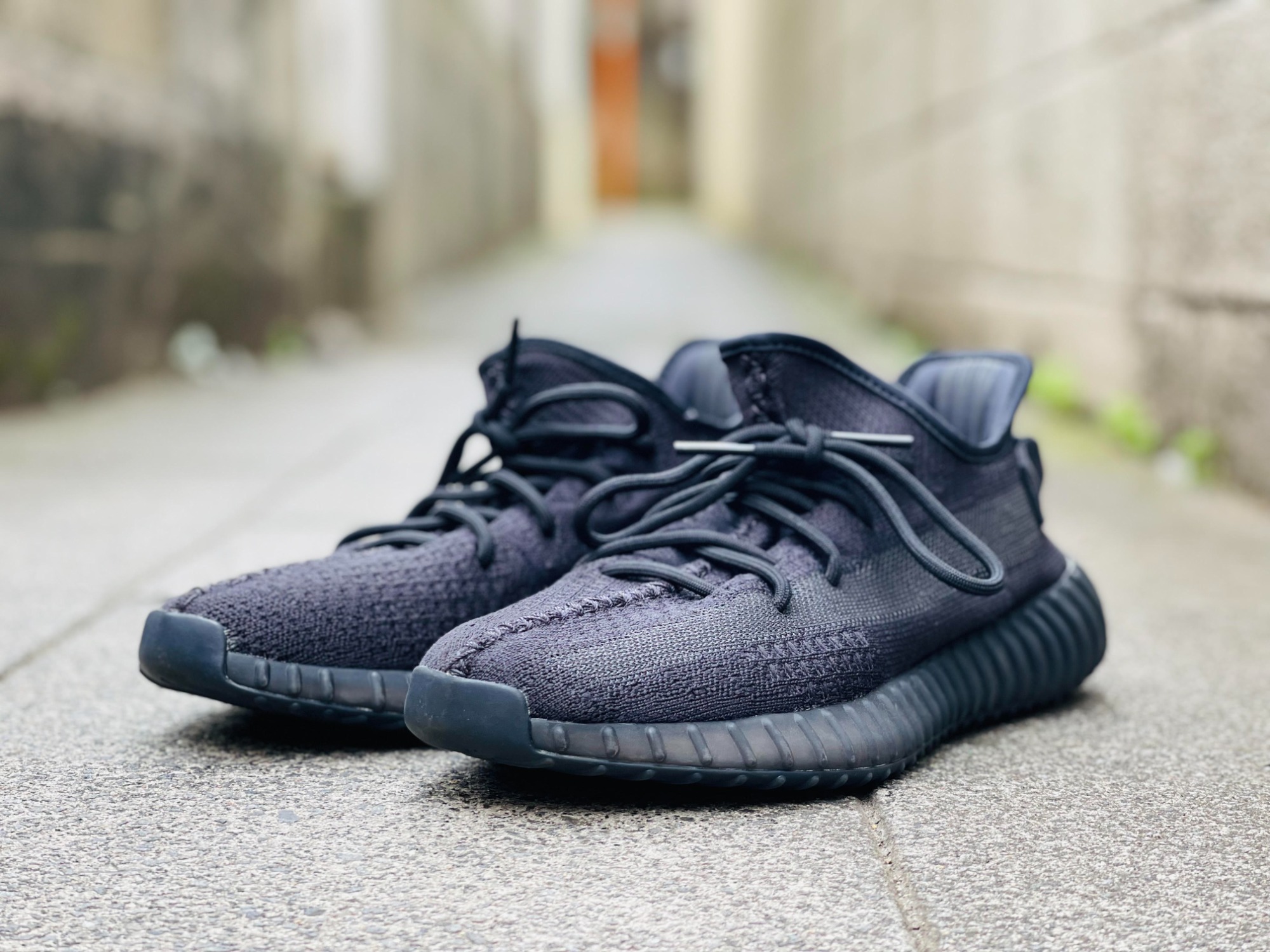 未使用品　アディダス イージーブースト350 V2 28.0cm yeezy