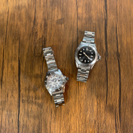 「ビジネスアイテムのVAGUE　WATCH 」