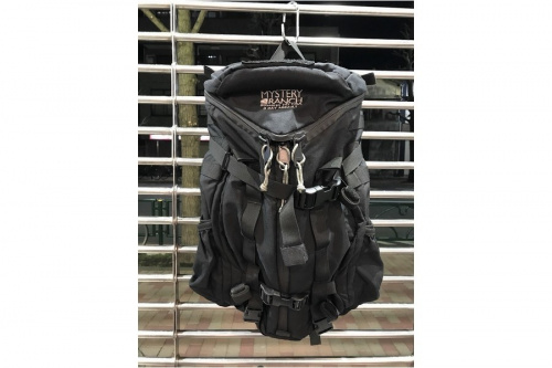 ミステリーランチのバックパック