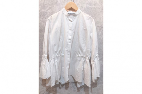 ALANI THE GREYのアラーニザグレイ