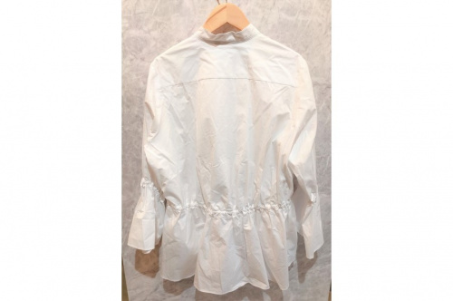 アラーニザグレイのストリングシャツ