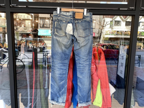 リーバイスビンテージクロージングのリメイクデニム