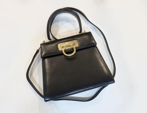 Salvatore Ferragamoのサルヴァトーレ フェラガモ